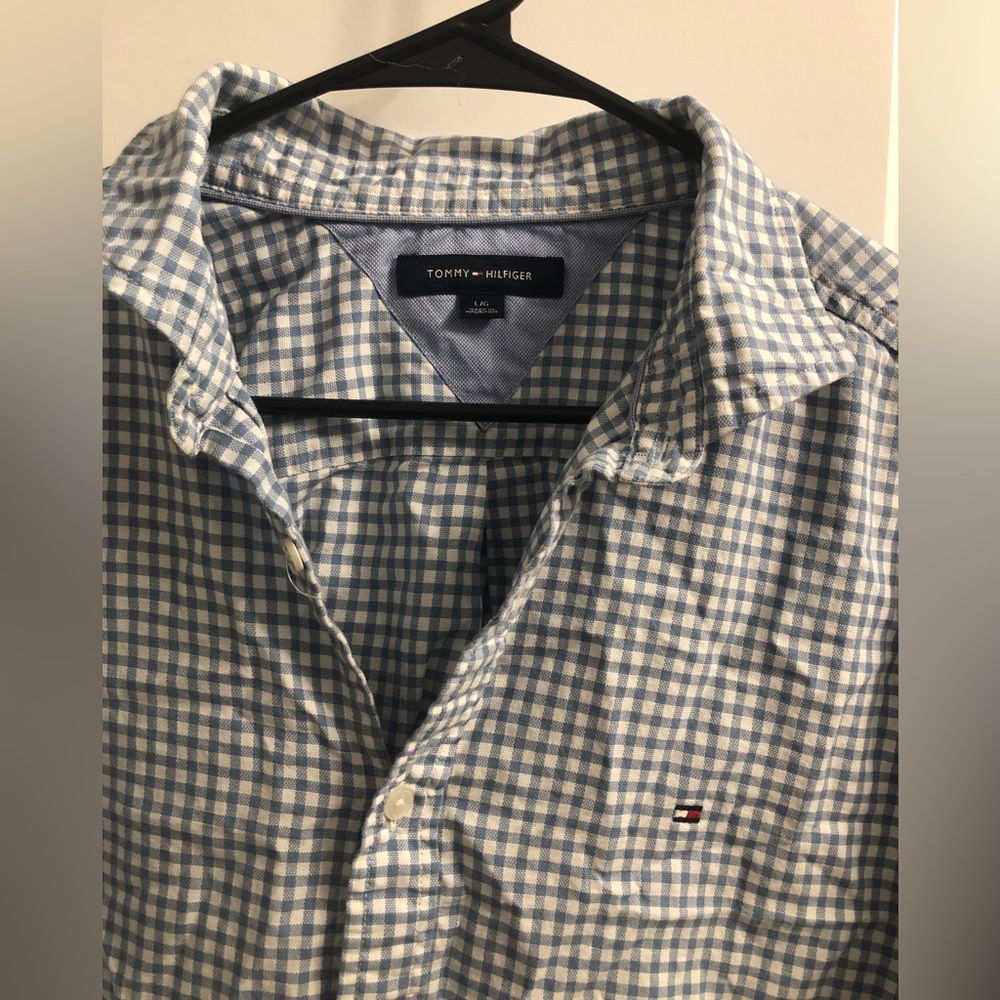 Tommy Button Down